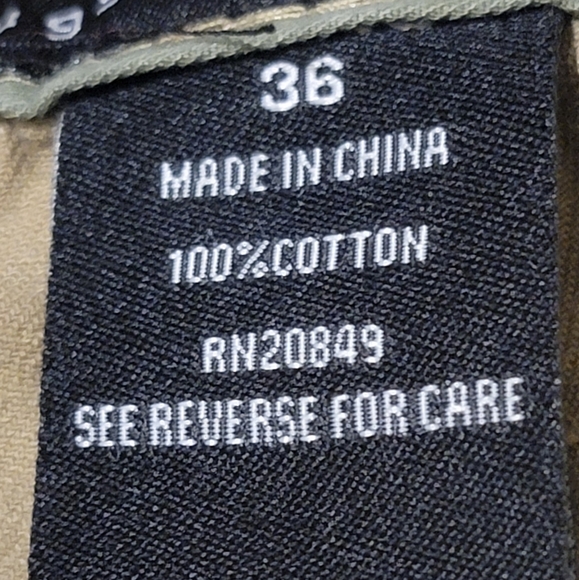 Rugged Wear men's khaki cargo shorts size 36 - Picture 7 of 9